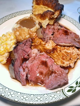 Lawry’s The Prime Rib | Celebrate Christmas / New Year’s with their Set Menus featured image