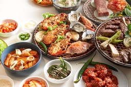 May Buffet Bonanza: Spoil Yourself with Singapore’s Latest Spreads featured image