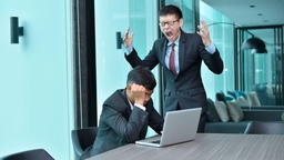 “How do you deal with an emotional boss?” — Employee asks after being blamed for mistakes not his fault featured image