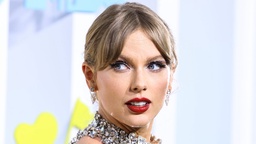 Retail sales declined despite Taylor Swift concerts, but why economists remain optimistic? featured image