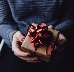 Why Customised Gifts Make Perfect Presents featured image