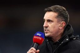 ‘Really sloppy’… Gary Neville left unimpressed after what Manchester United player did vs Luton Town featured image